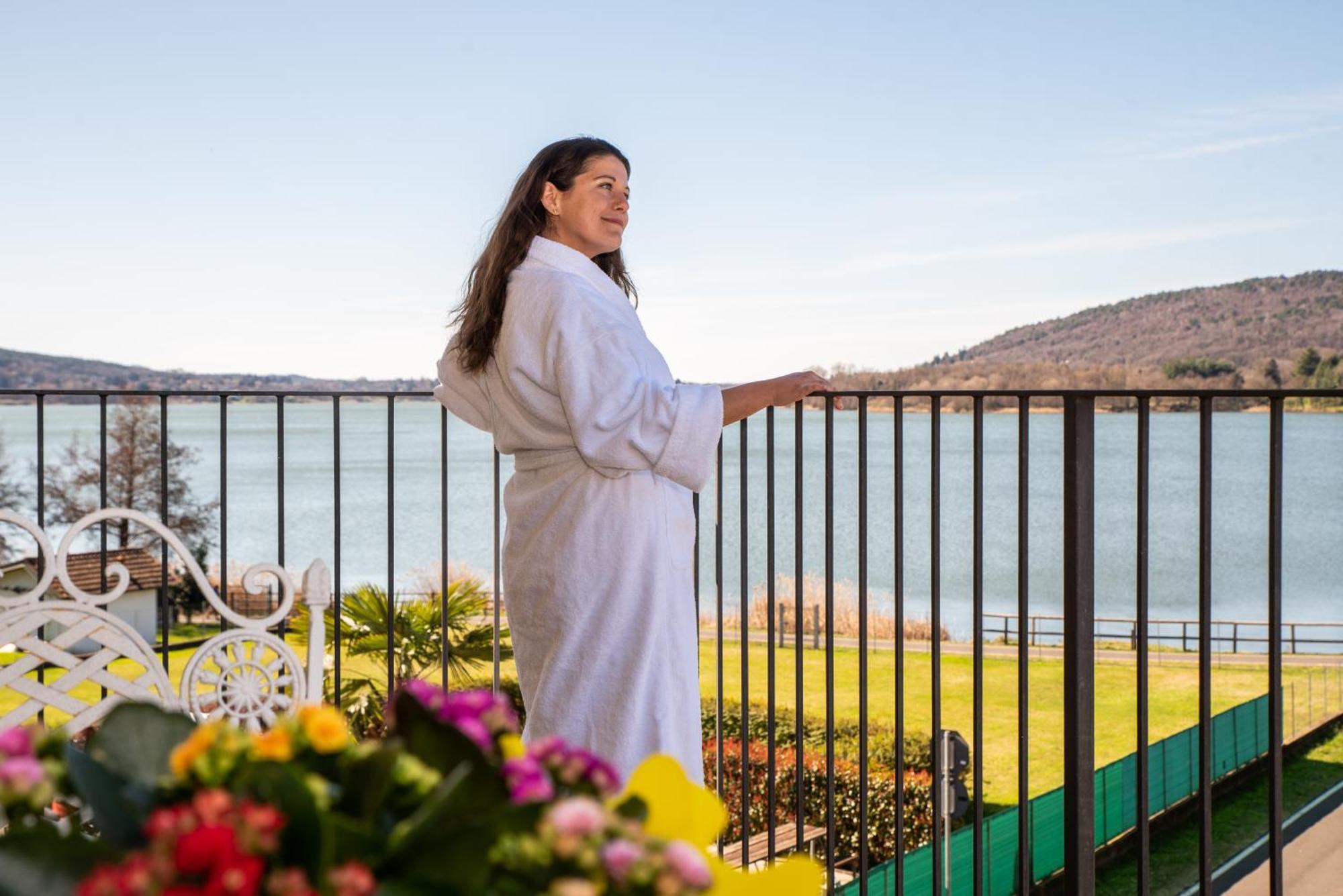 Hotel Residence Montelago Ternate  Εξωτερικό φωτογραφία